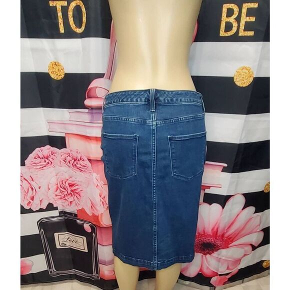 Universal Thread skirt - Picture 5 of 5